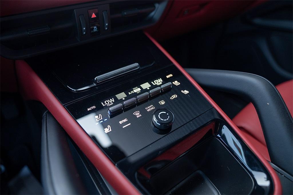 used 2025 Porsche Cayenne car, priced at $109,900