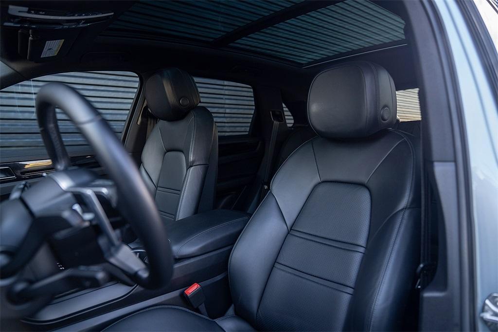 used 2021 Porsche Cayenne car, priced at $68,900