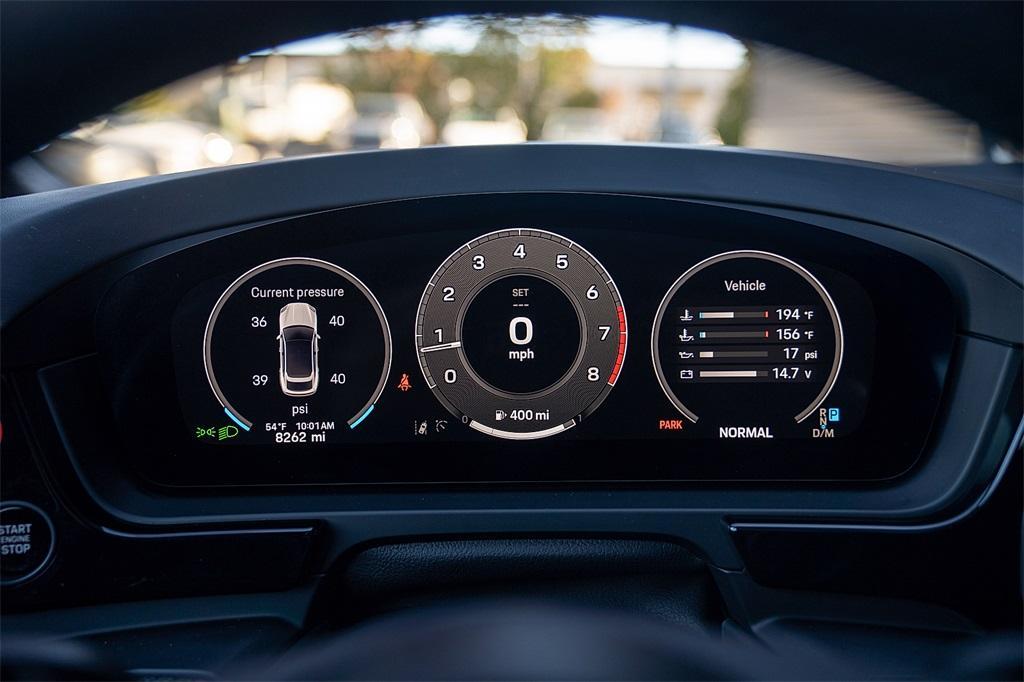 used 2025 Porsche Cayenne car, priced at $109,900