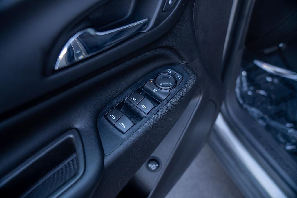 used 2018 Chevrolet Equinox car, priced at $13,990