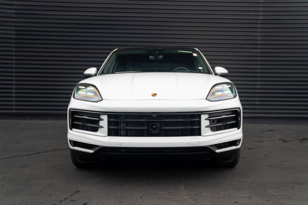 new 2025 Porsche Cayenne car, priced at $111,785