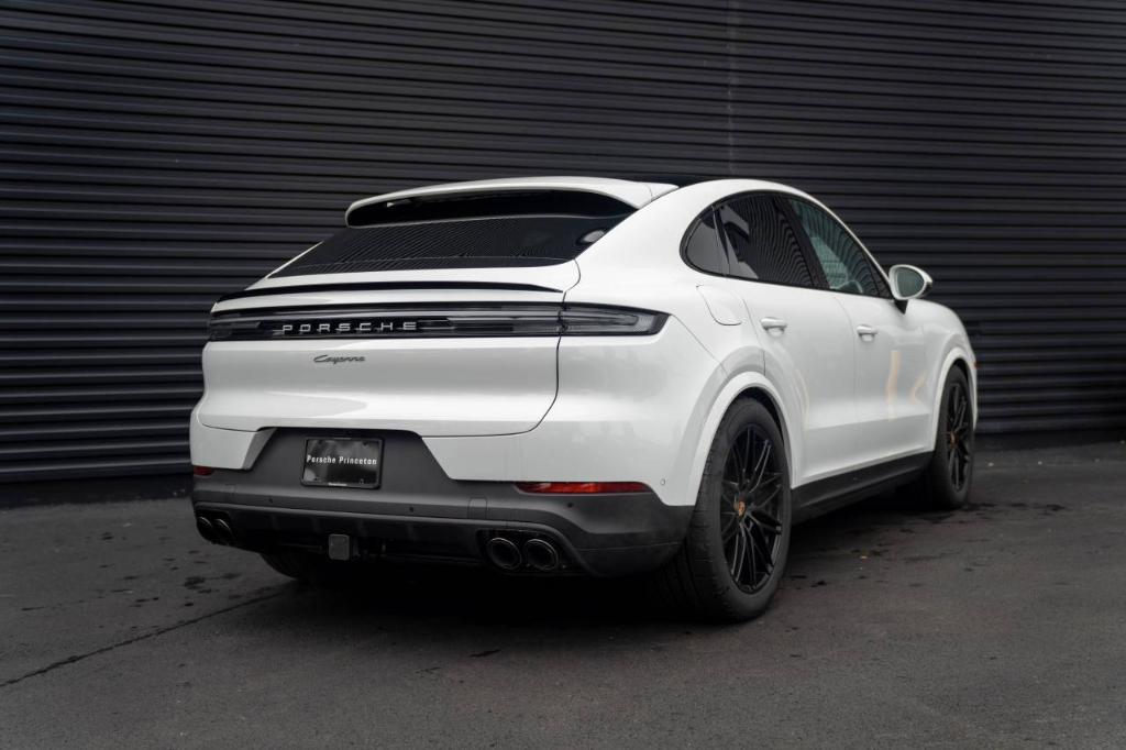 new 2025 Porsche Cayenne car, priced at $111,785