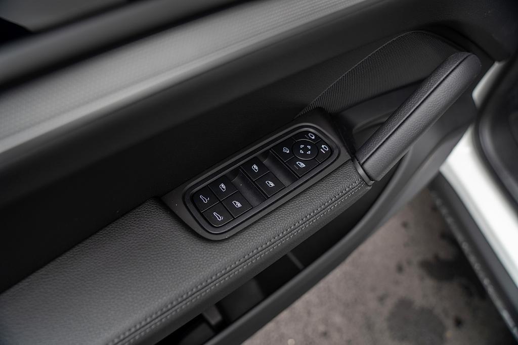 used 2025 Porsche Cayenne car, priced at $111,785