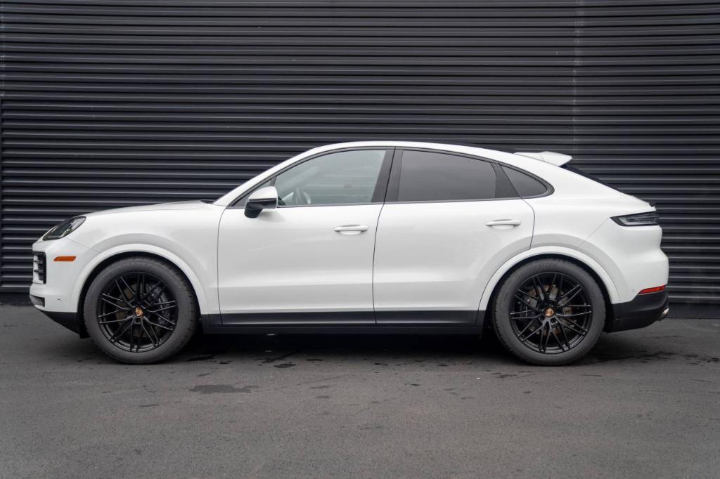 new 2025 Porsche Cayenne car, priced at $111,785