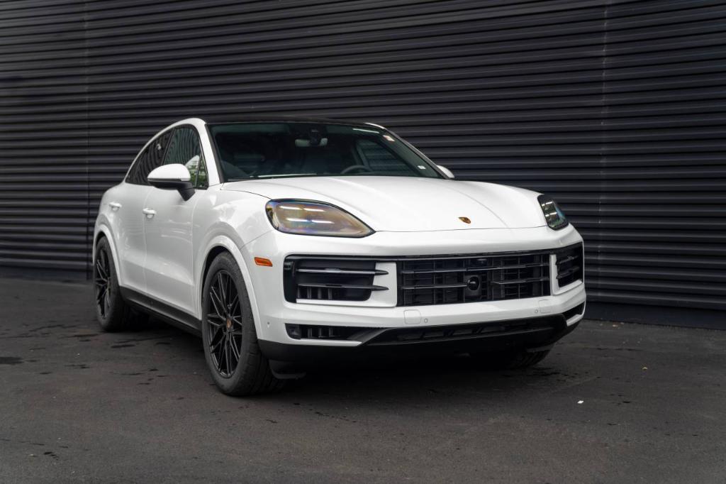 new 2025 Porsche Cayenne car, priced at $111,785