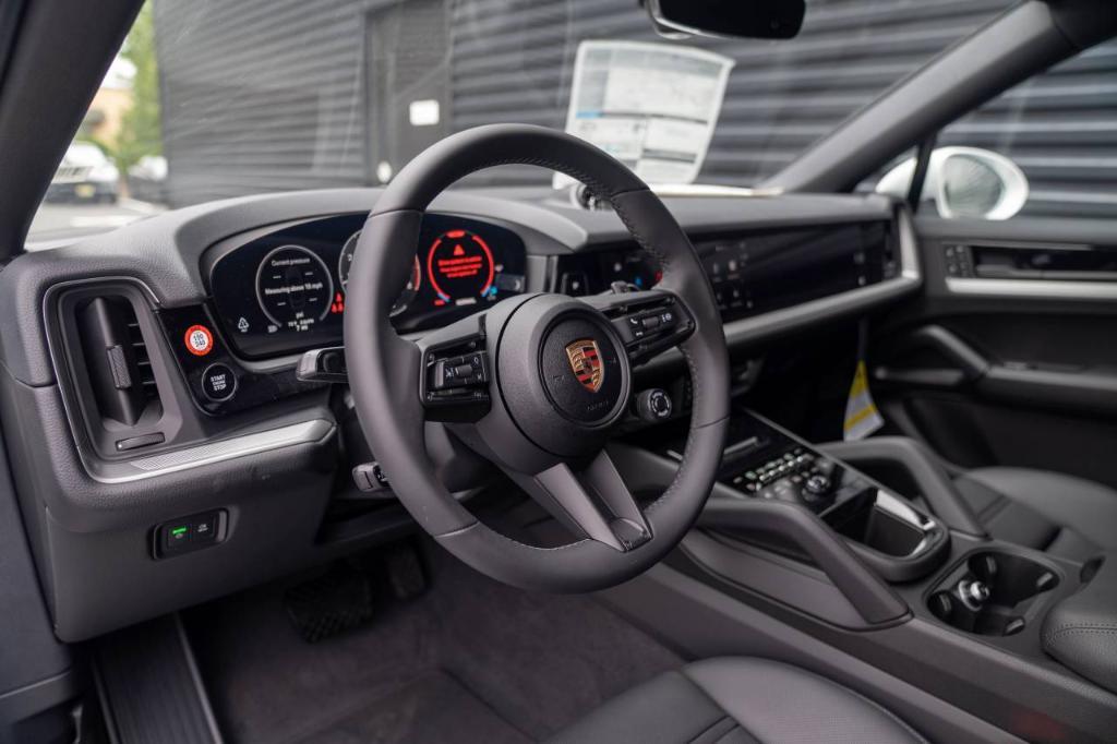 new 2025 Porsche Cayenne car, priced at $111,785
