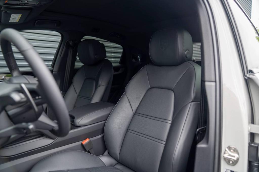 new 2025 Porsche Cayenne car, priced at $111,245