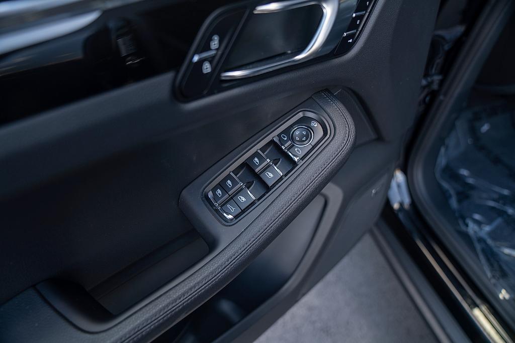 used 2025 Porsche Macan car, priced at $62,900