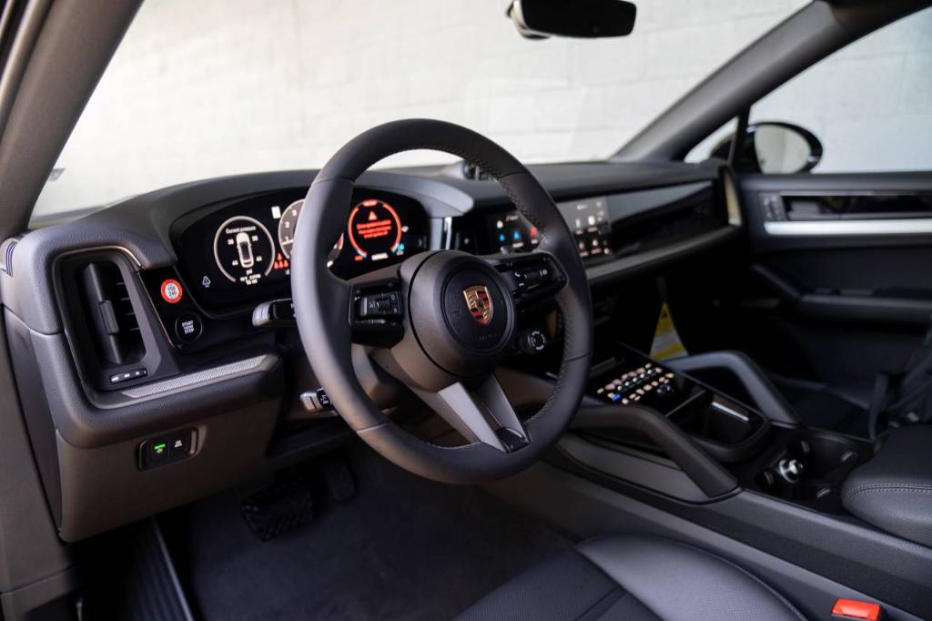 new 2025 Porsche Cayenne car, priced at $108,925