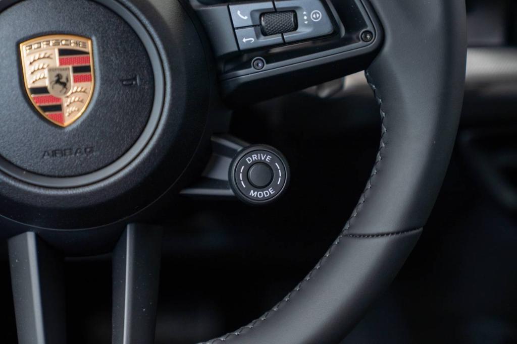 new 2025 Porsche Cayenne car, priced at $108,925
