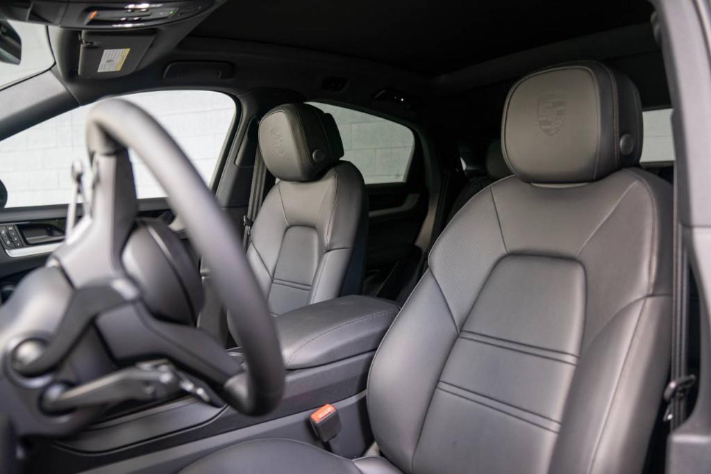 new 2025 Porsche Cayenne car, priced at $108,925