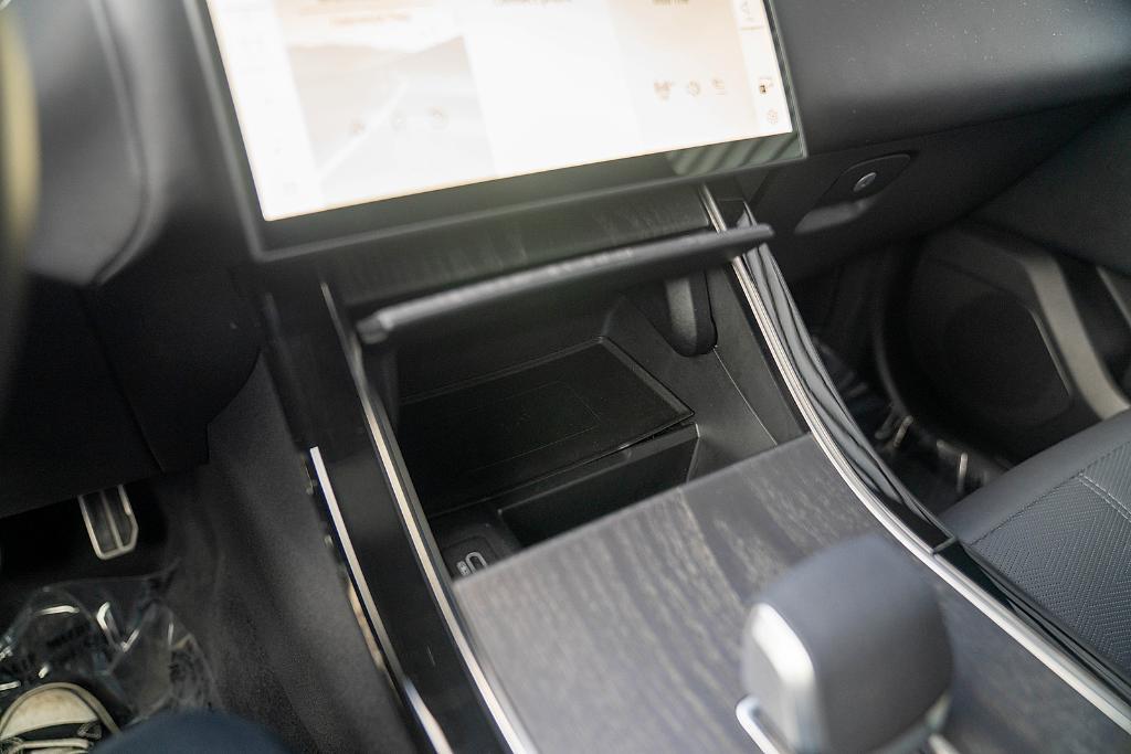 used 2025 Land Rover Range Rover Velar car, priced at $62,495