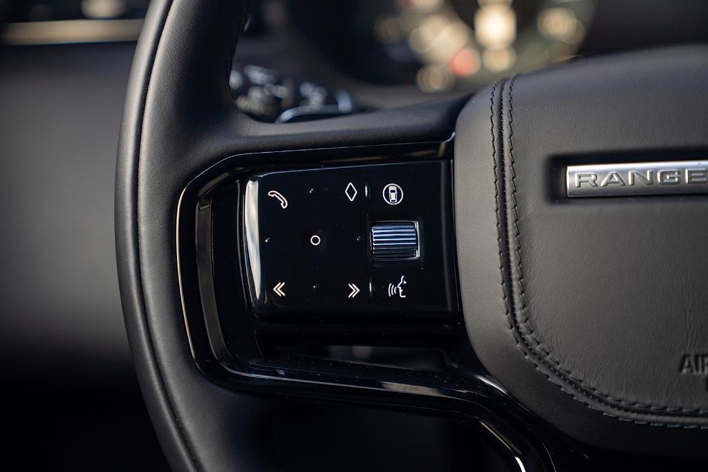 used 2025 Land Rover Range Rover Velar car, priced at $62,495