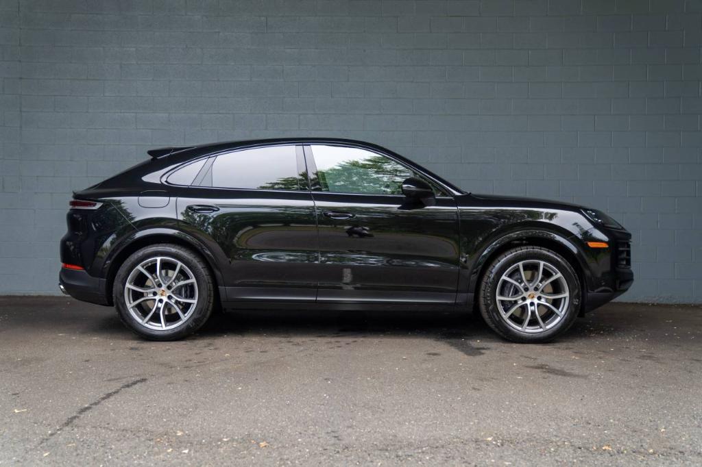 new 2025 Porsche Cayenne car, priced at $107,045