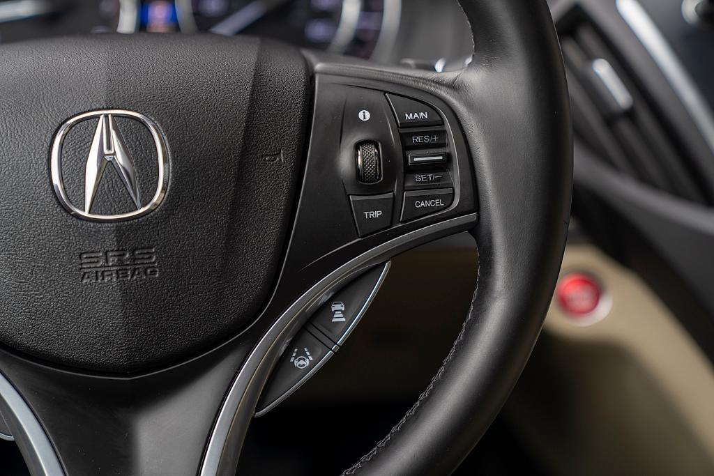 used 2020 Acura MDX car, priced at $31,900