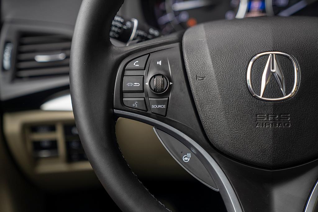 used 2020 Acura MDX car, priced at $31,900