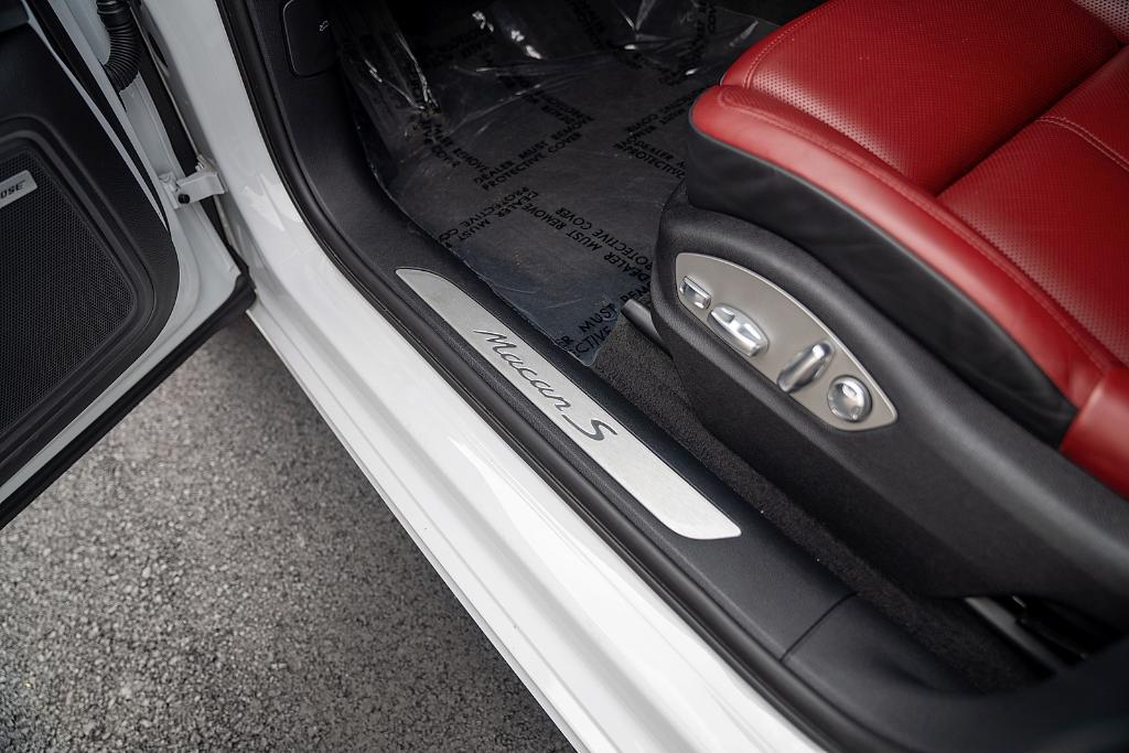 used 2024 Porsche Macan car, priced at $77,900