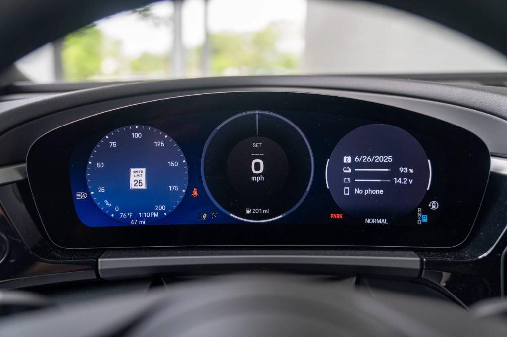 new 2025 Porsche Macan Electric car, priced at $99,455