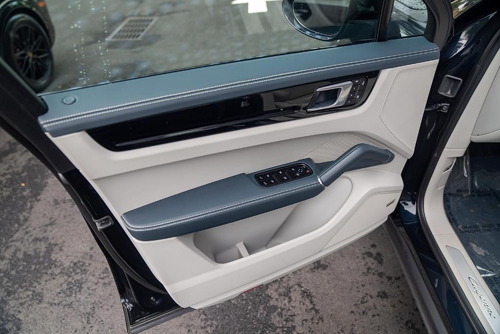 used 2022 Porsche Cayenne car, priced at $69,900