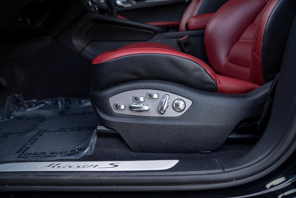 used 2022 Porsche Macan car, priced at $62,900