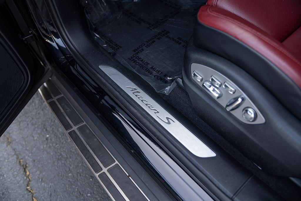 used 2022 Porsche Macan car, priced at $62,900