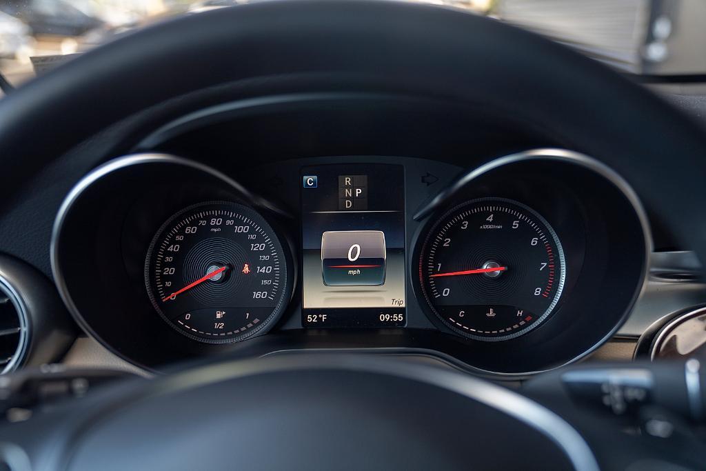 used 2019 Mercedes-Benz GLC 300 car, priced at $21,900