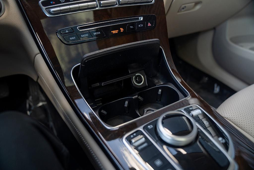 used 2019 Mercedes-Benz GLC 300 car, priced at $21,900