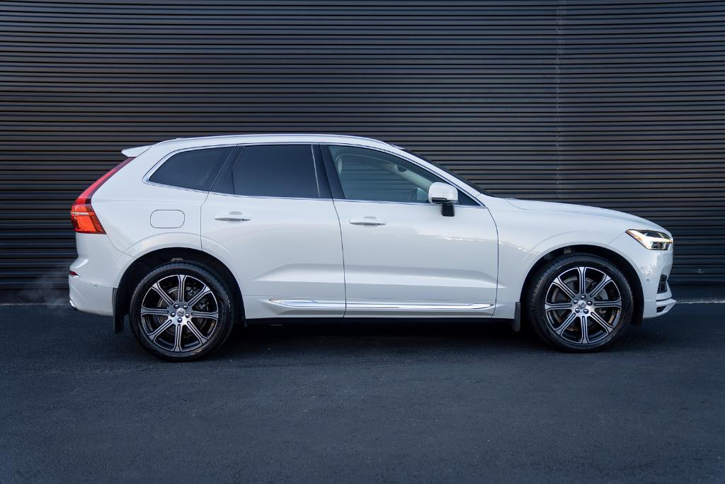 used 2018 Volvo XC60 Recharge Plug-In Hybrid car, priced at $25,900