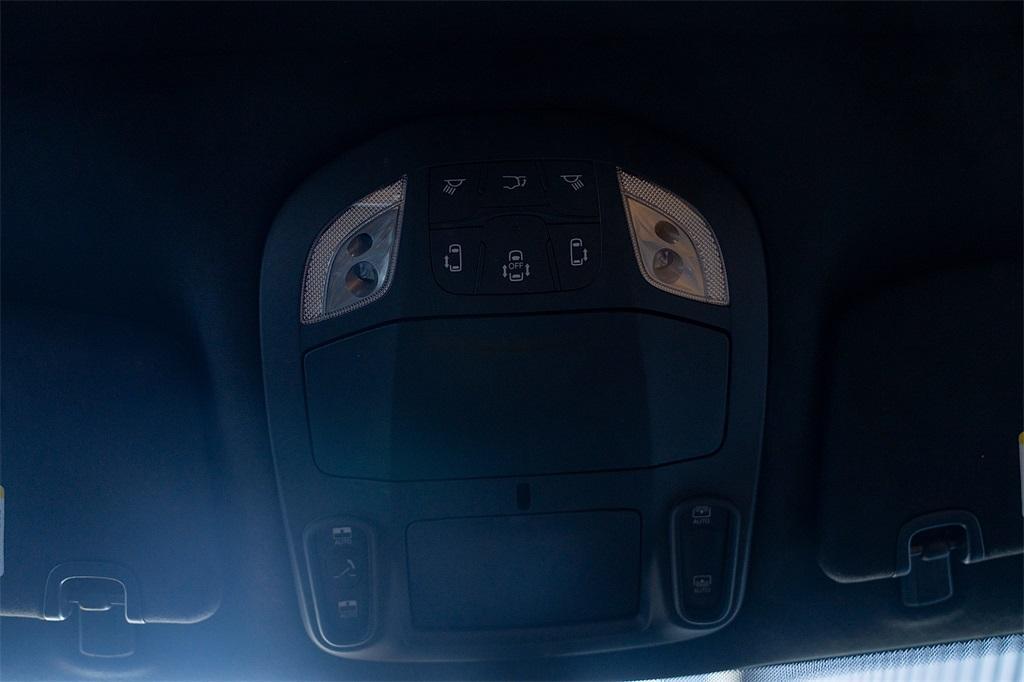 used 2022 Chrysler Pacifica Hybrid car, priced at $32,900