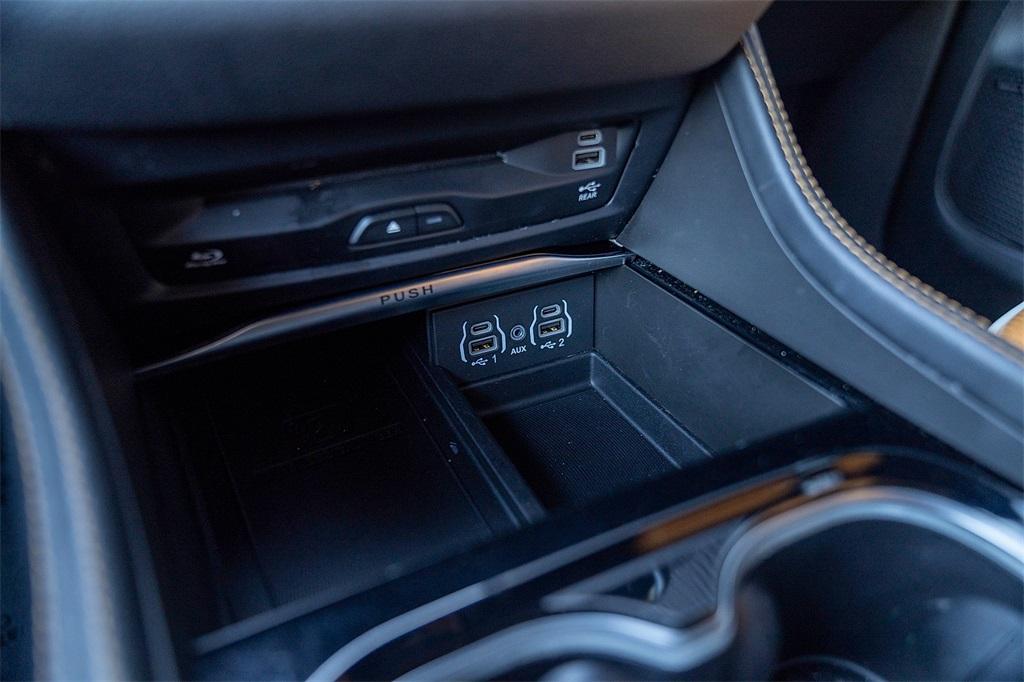 used 2022 Chrysler Pacifica Hybrid car, priced at $32,900