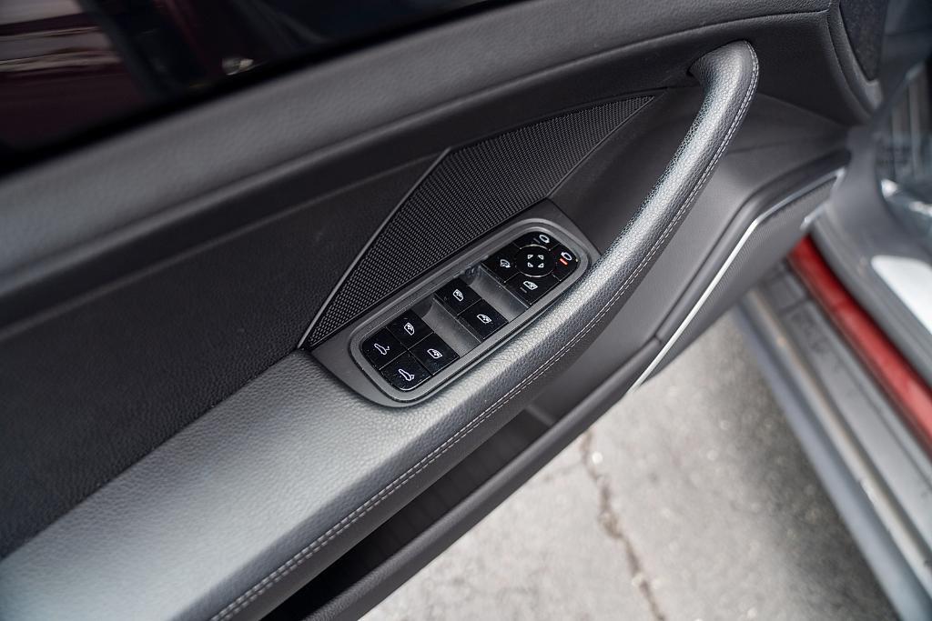 used 2021 Porsche Panamera car, priced at $69,900