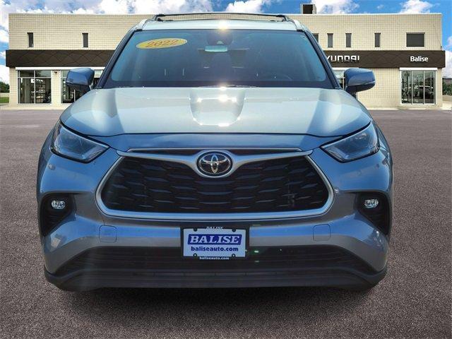 used 2022 Toyota Highlander car, priced at $35,977