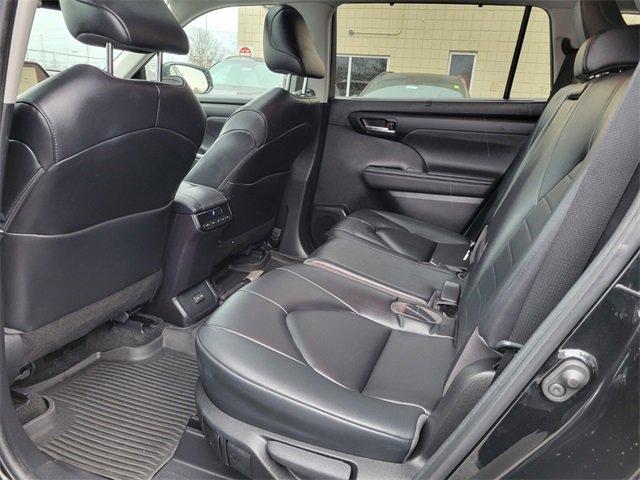 used 2023 Toyota Highlander car, priced at $37,977