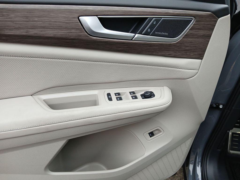 new 2026 Volkswagen Atlas car, priced at $54,331