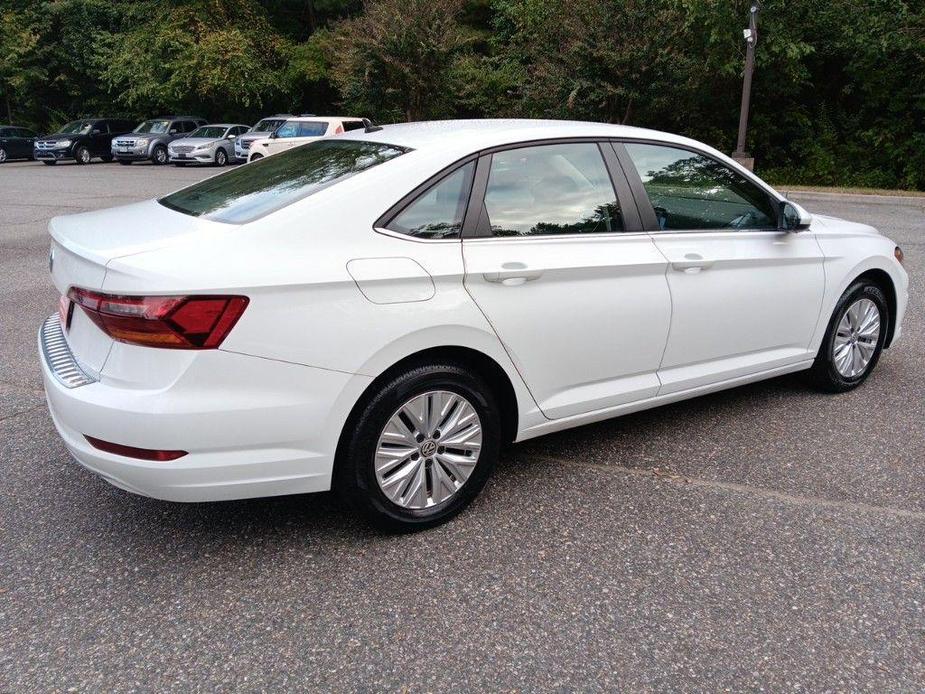 used 2019 Volkswagen Jetta car, priced at $19,275