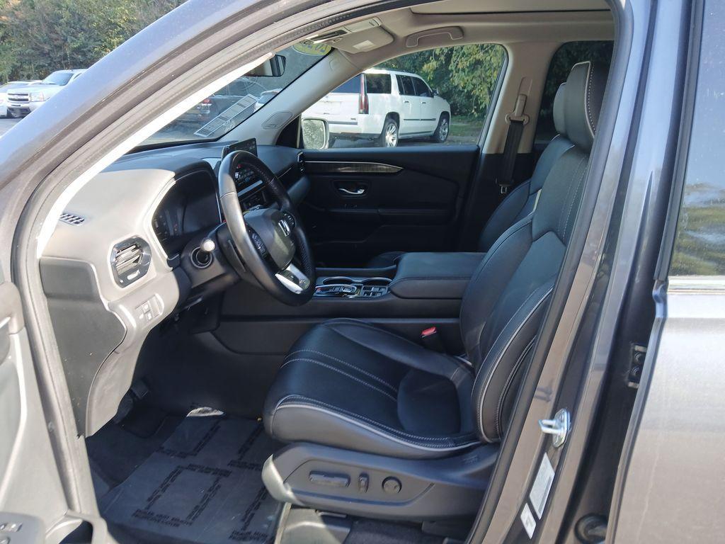 used 2023 Honda Pilot car, priced at $42,000