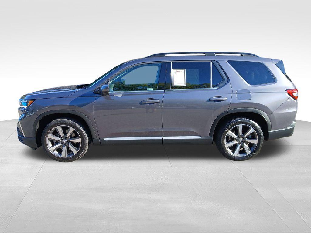 used 2023 Honda Pilot car, priced at $42,000