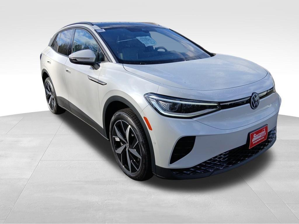 new 2025 Volkswagen ID.4 car, priced at $51,716
