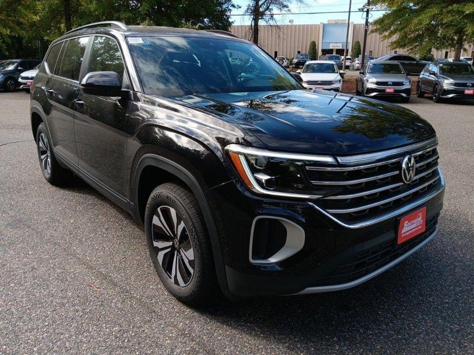 new 2025 Volkswagen Atlas car, priced at $38,000