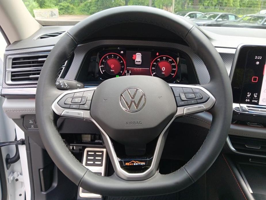 new 2024 Volkswagen Atlas car, priced at $45,496