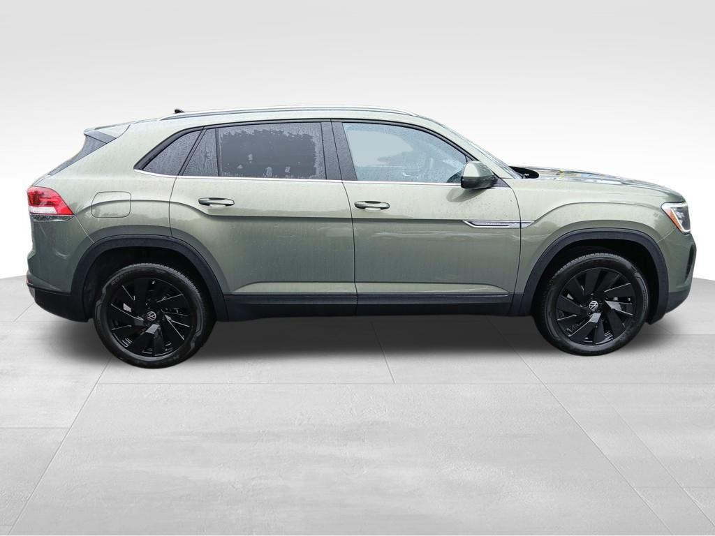 new 2025 Volkswagen Atlas Cross Sport car, priced at $43,188