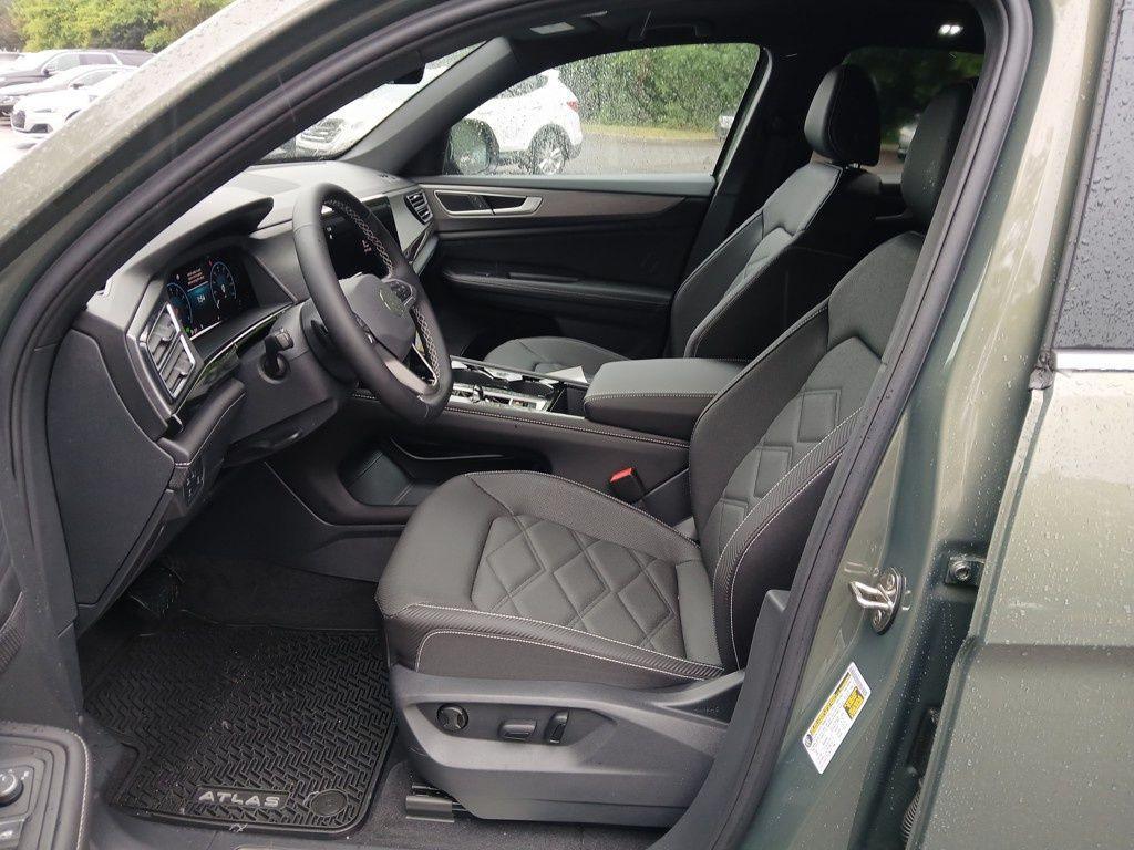 new 2025 Volkswagen Atlas Cross Sport car, priced at $43,188