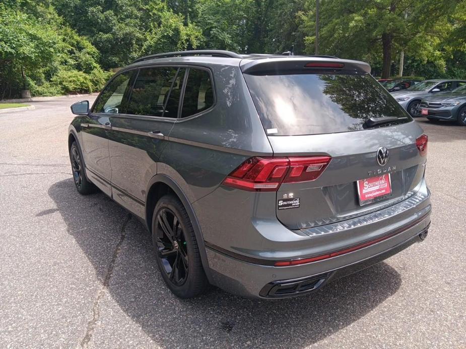 new 2024 Volkswagen Tiguan car, priced at $35,100