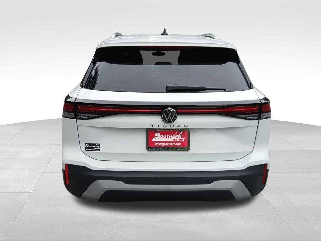 new 2025 Volkswagen Tiguan car, priced at $31,811