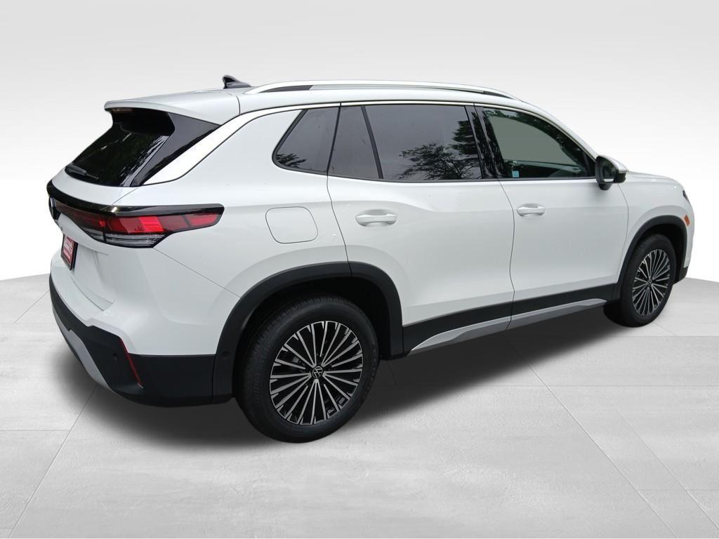 new 2025 Volkswagen Tiguan car, priced at $31,811