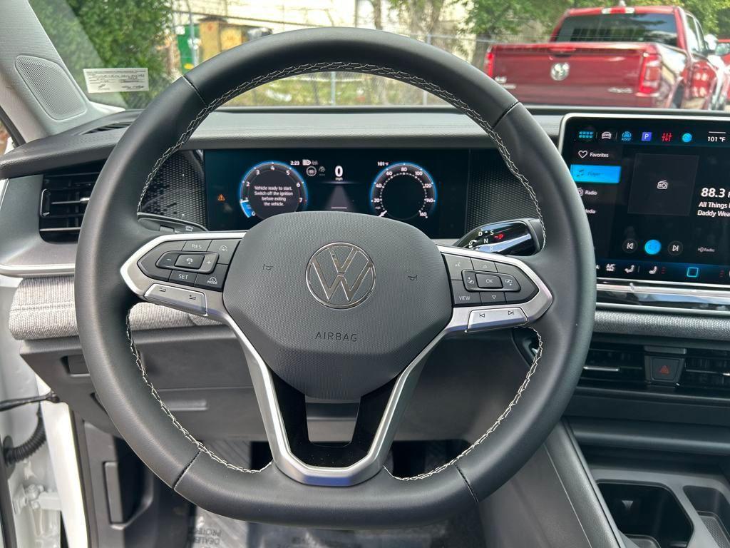 new 2025 Volkswagen Tiguan car, priced at $30,023