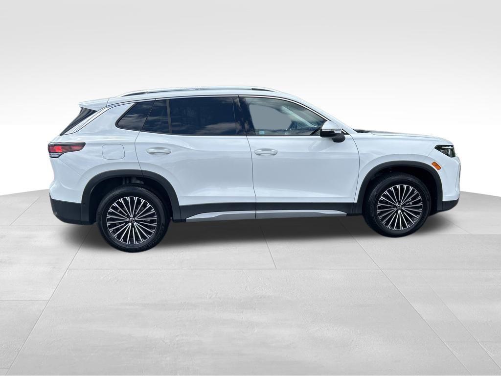 new 2025 Volkswagen Tiguan car, priced at $30,023