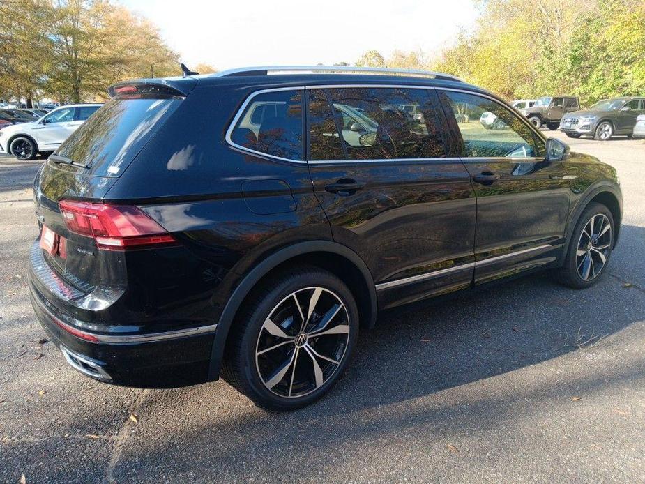 new 2024 Volkswagen Tiguan car, priced at $38,141