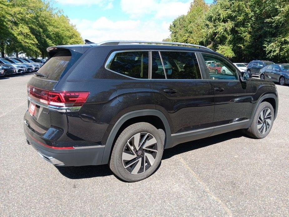 new 2024 Volkswagen Atlas car, priced at $45,604