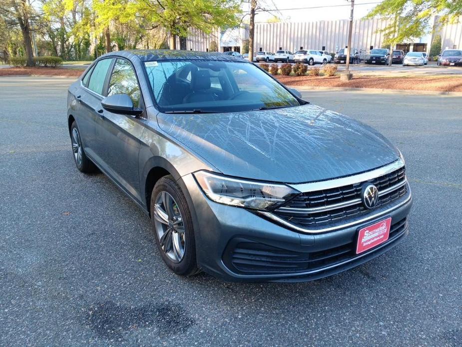 new 2024 Volkswagen Jetta car, priced at $25,790